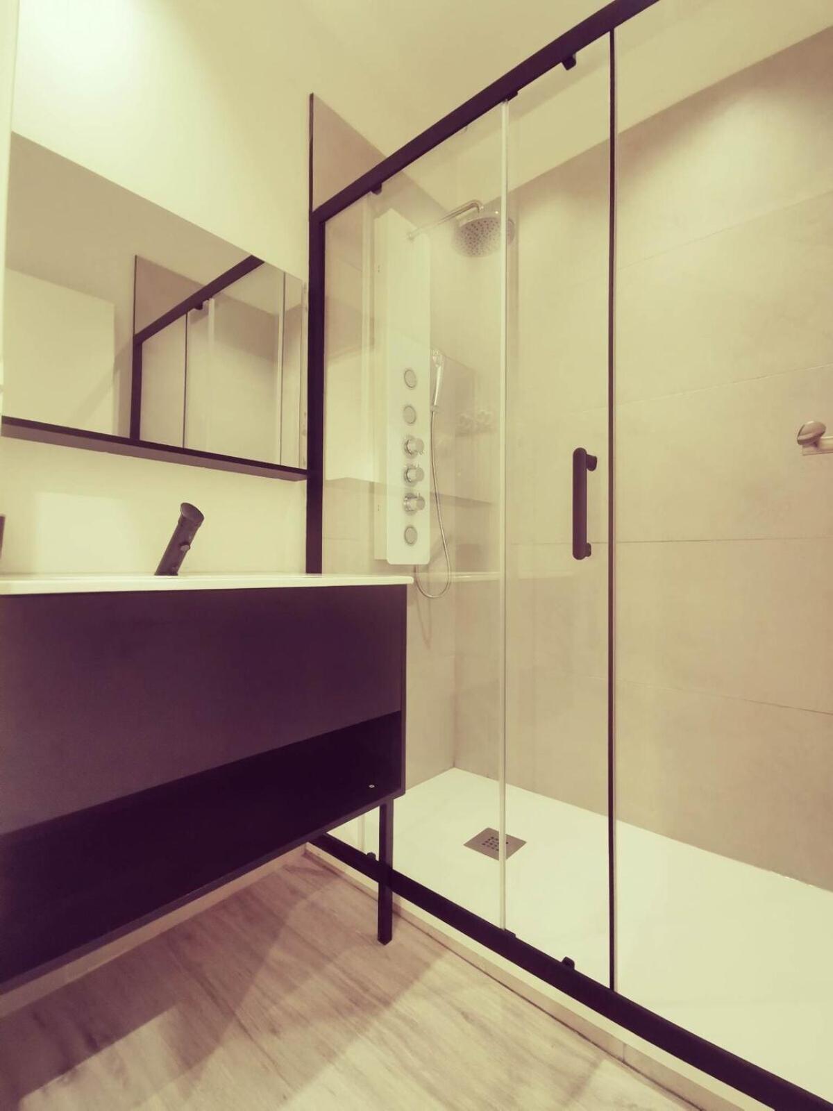 Le Quai Du Rhone Apartman Sainte-Colombe  Szoba fotó